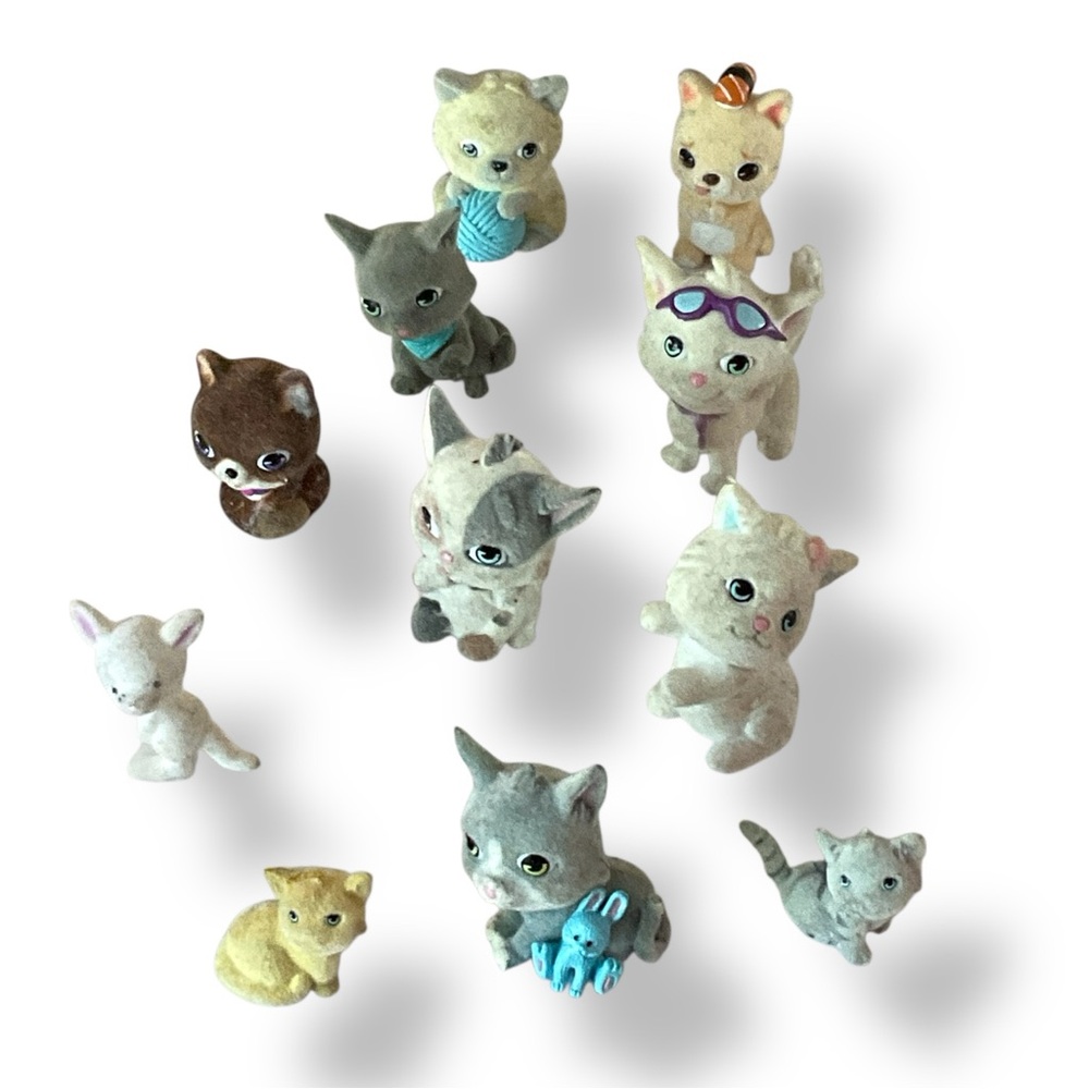 Vintage Kitty In My‎ Pocket Toys Lot Mini Figures Collectible Cat Kitten Flocked